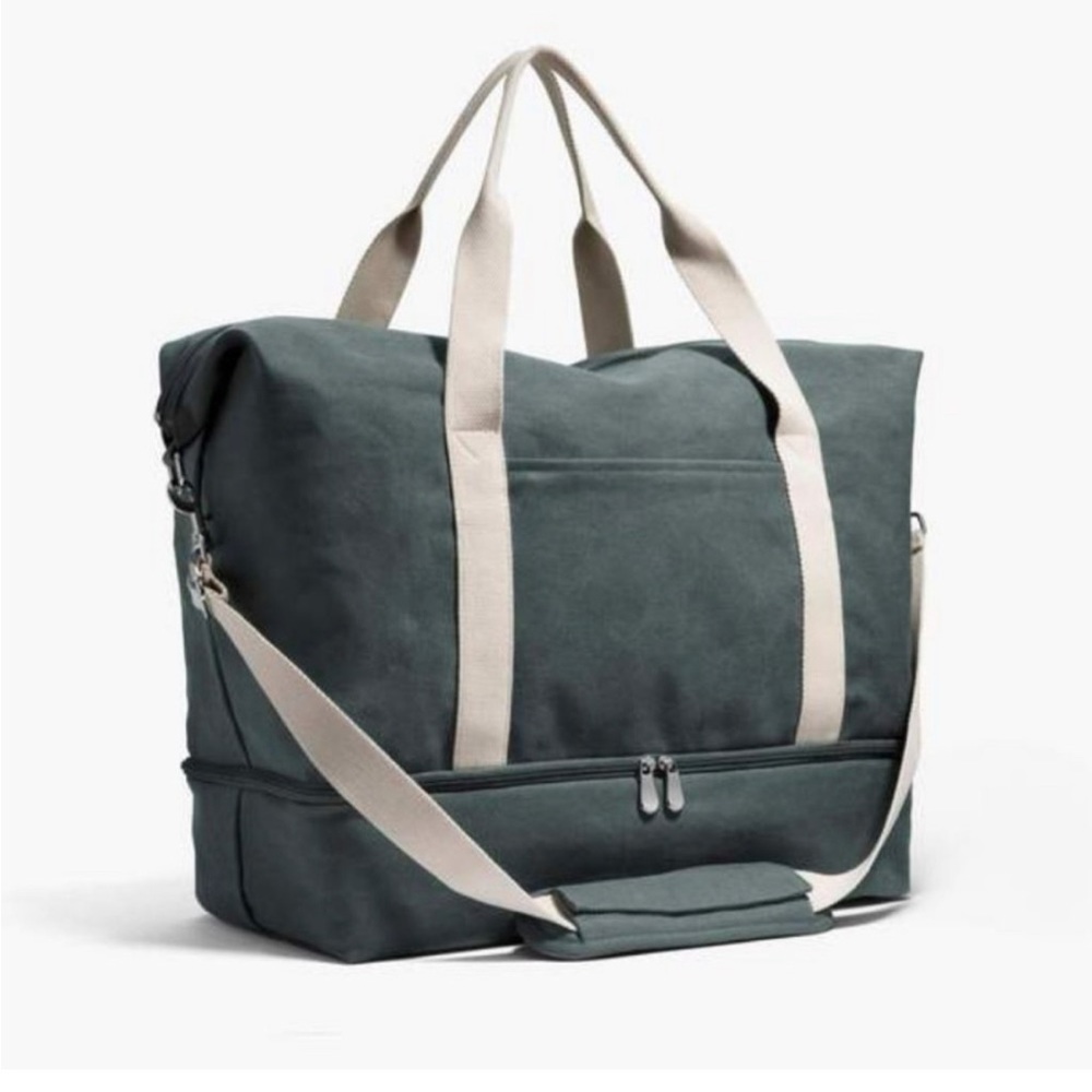 Lo & Sons Canvas Travel Bag in Slate Gray with Cream Straps